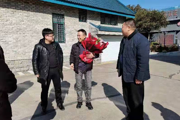 喜迎新春，南莫鎮領(lǐng)導到我公司慰問(wèn)走訪(fǎng)